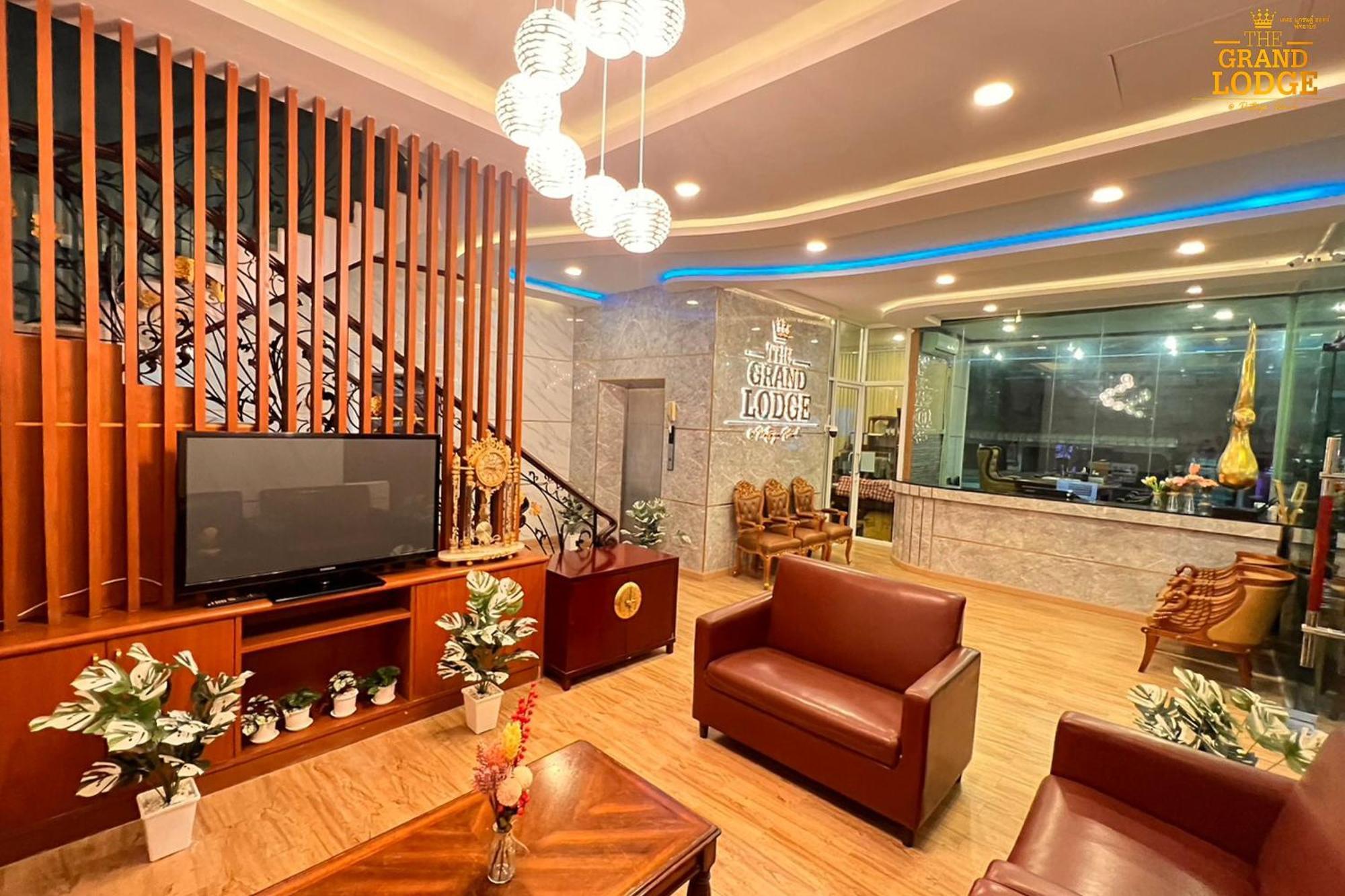 The Grand Lodge Pattaya Exterior photo