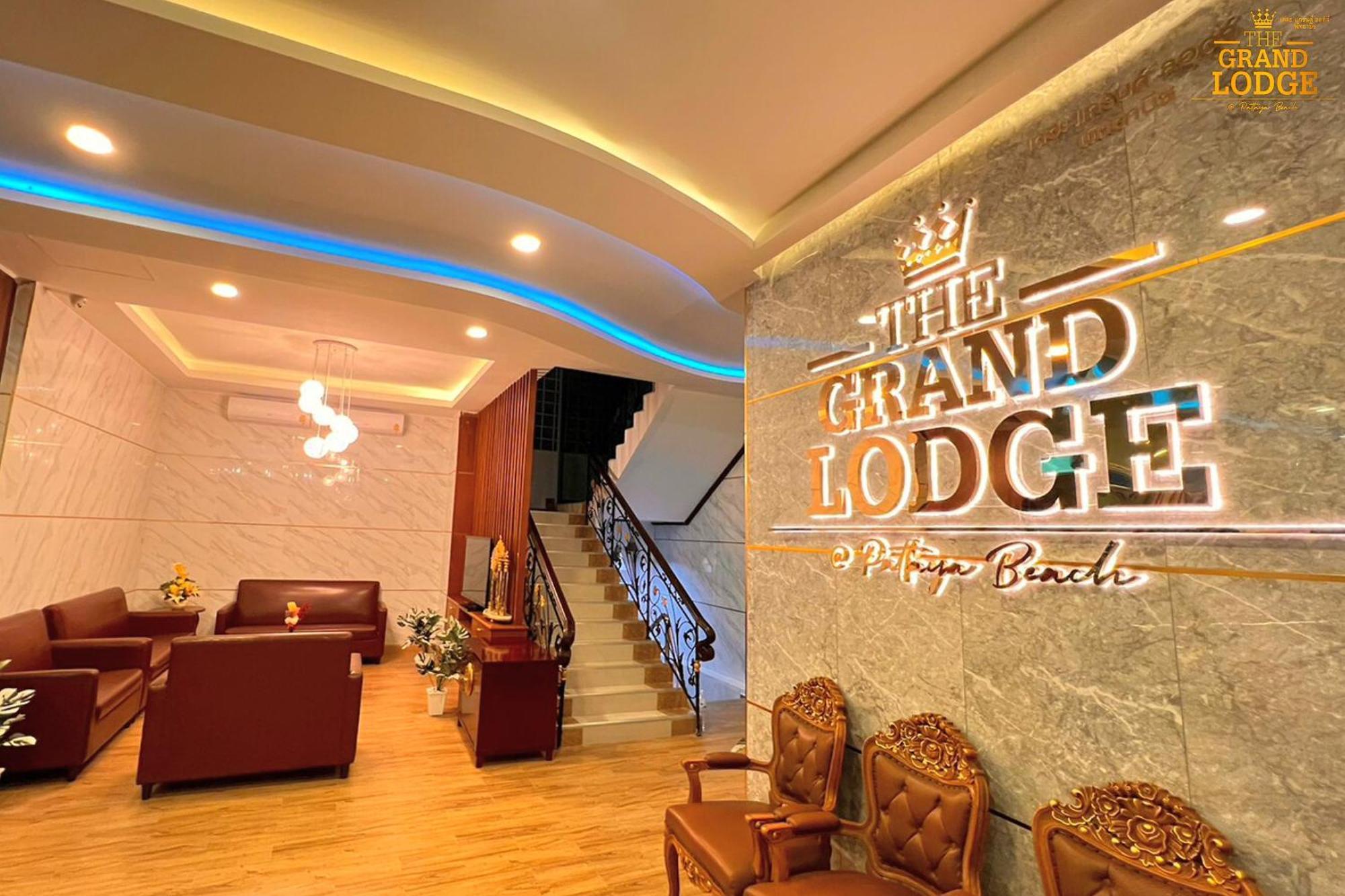 The Grand Lodge Pattaya Exterior photo
